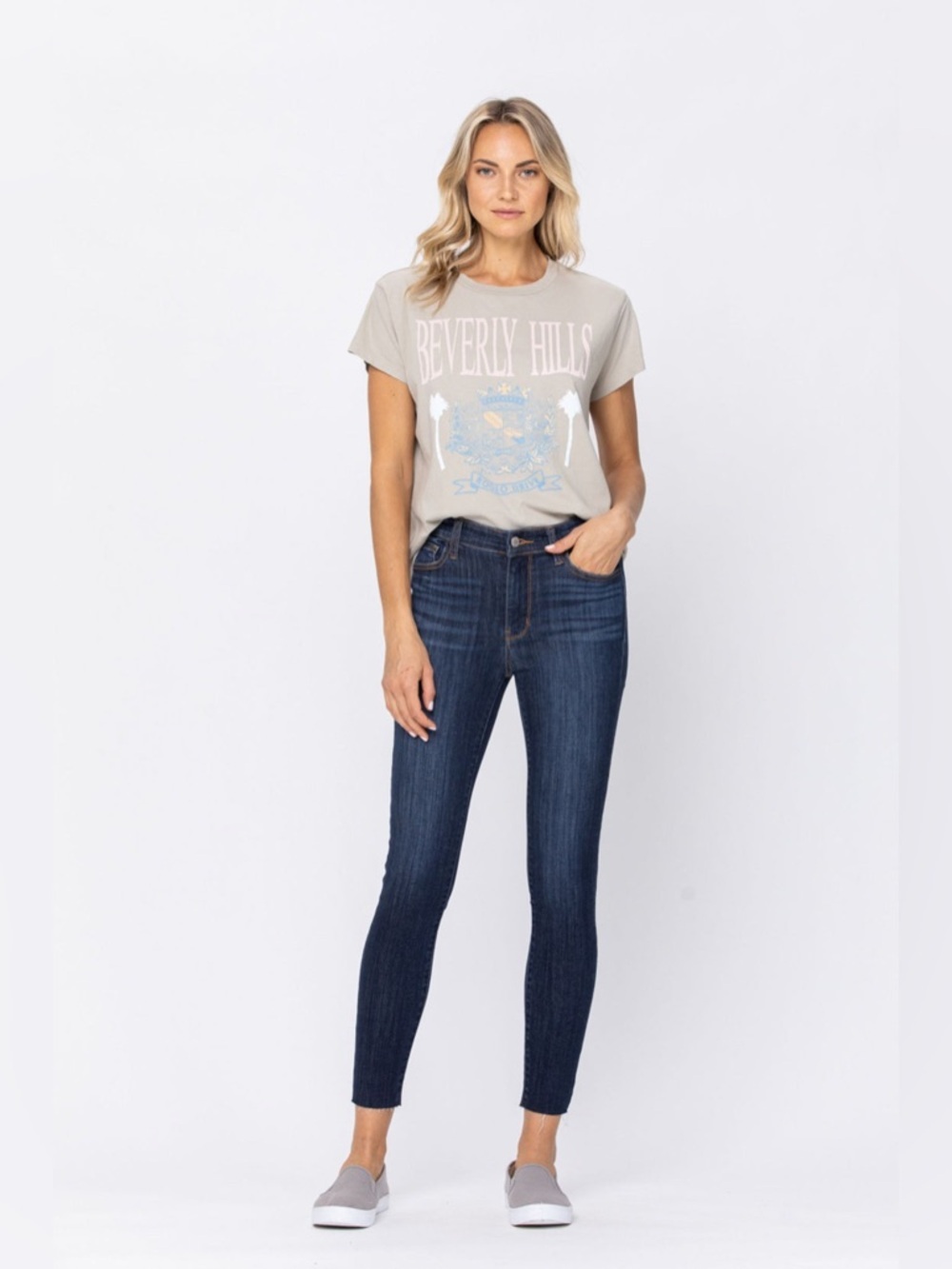 NWOT Judy Blue High Rise Skinny Fit Dark Wash Jeans With Raw Hem Size 13/31
